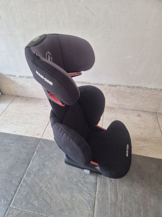 Столче за кола - Maxi Cosi