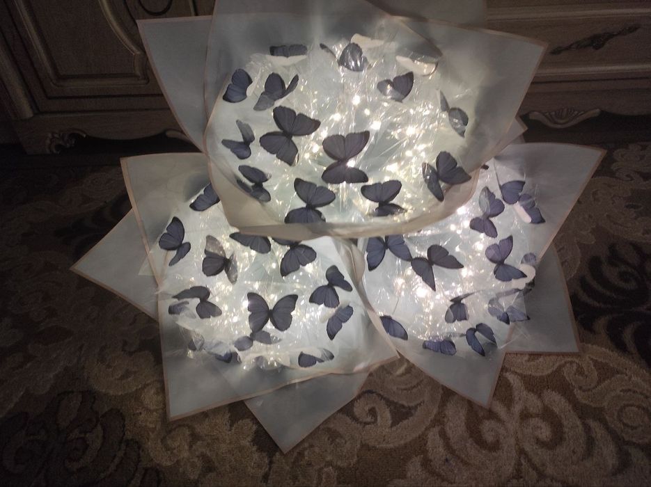 Trendviy kapalak buketlar