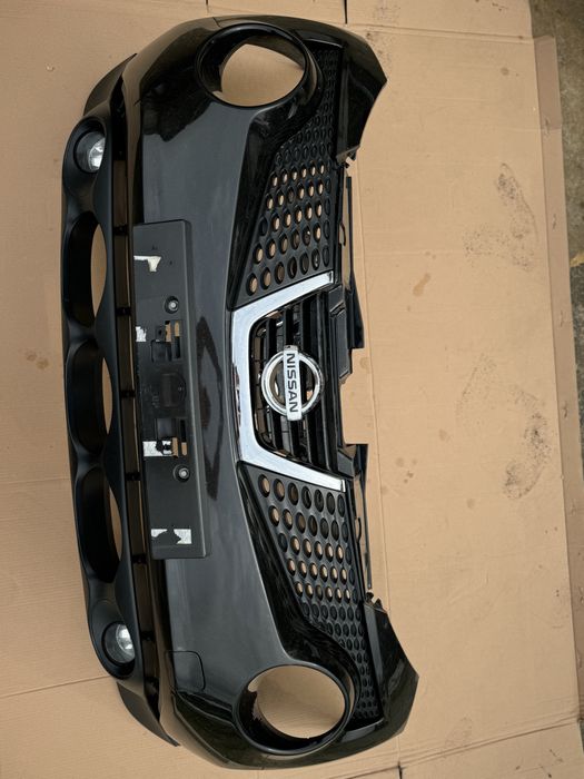 Bara fata Nissan Juke neagra stare f buna! Completa!