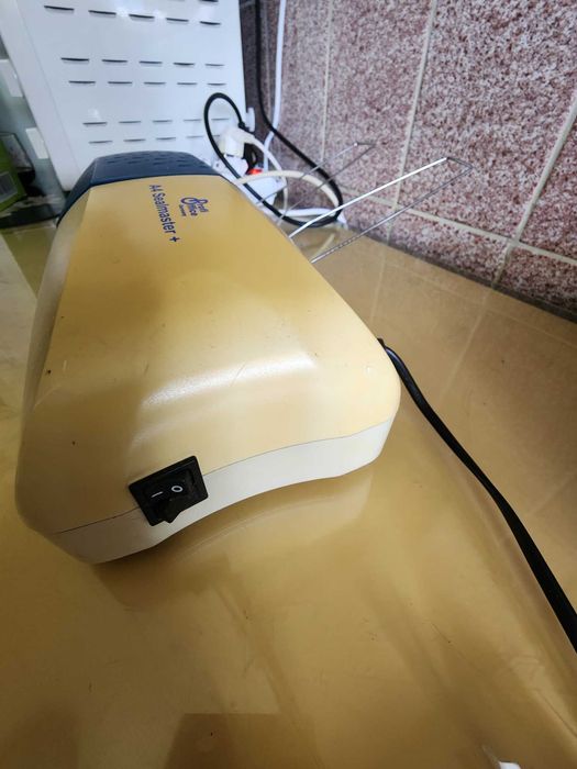 Laminator ProfiOffice A4 Sealmaster + 50 folii de laminare