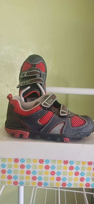 Обувки и маратонки CLARKS