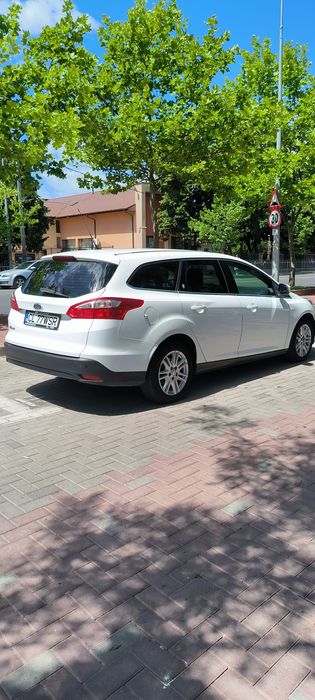 FORD Focus 2013 — imagine 4