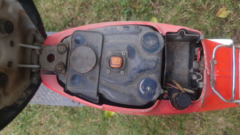 скутер Suzuki Bara цял за части