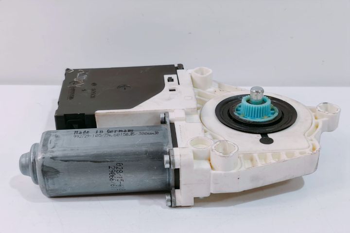 Motoras Macara  Dreapta Fata  1K0959792M / 1K0959702Q Volkswagen VW P