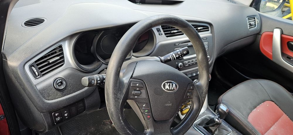 Kia Seed 2013 дизел на части