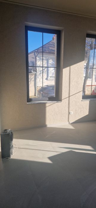 Продава се Къща в Силистра, Център - 650 кв.м за 385 €/кв.м - Снимка #19