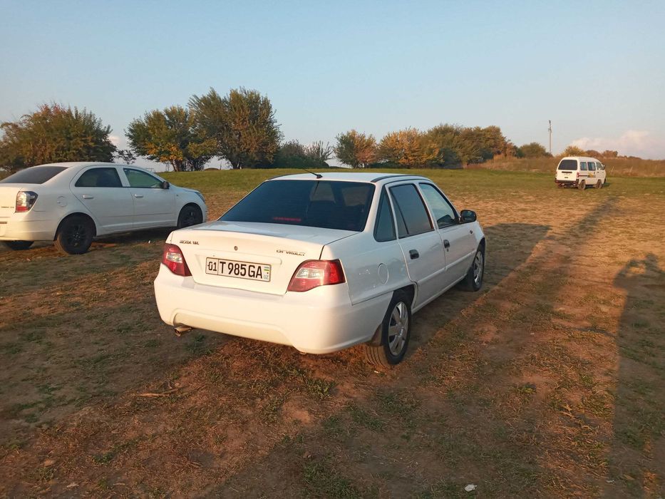 Продам Nexia 2 1.6 матор своя, срочно!!