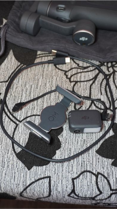 DJI Osmo Mobile 7P –DJI Mic Mini предавател