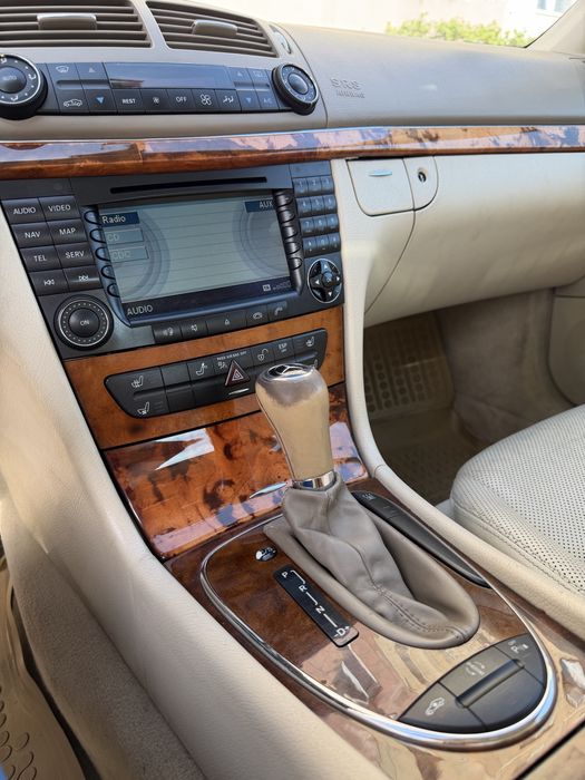 Mercedes W211, E Class 320