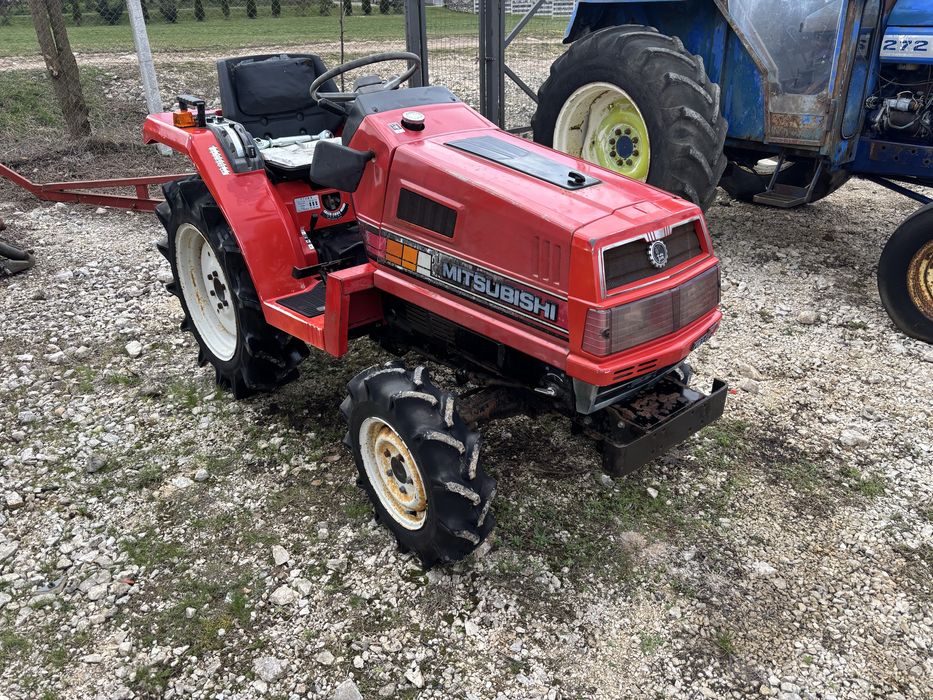 Tractor mitsubishi 18 cp 4x4