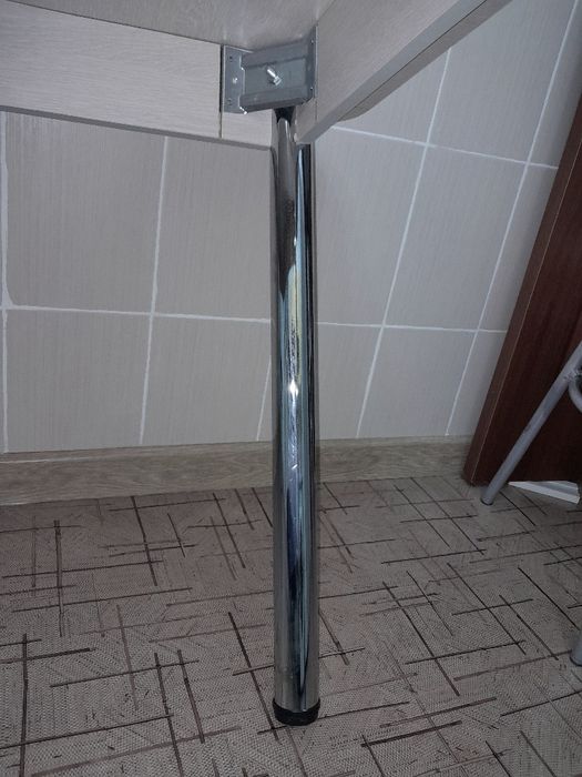 Продам кухонный стол 1,50-80