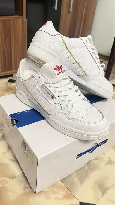 Продам adidas кеды