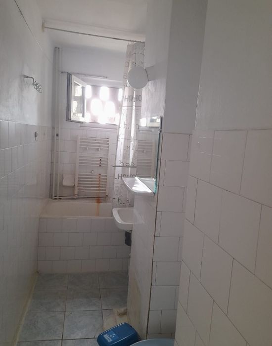 Închiriez Apartament 3 camere calea sagului