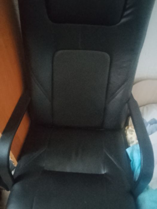Продам компьютерные стулья