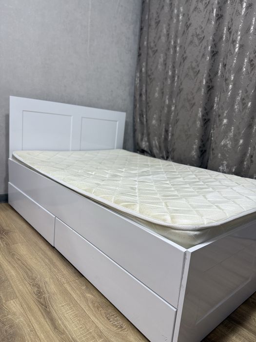 Кровать односпальная