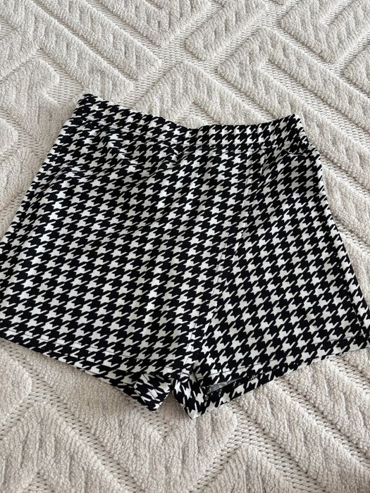 Дамски къси панталони