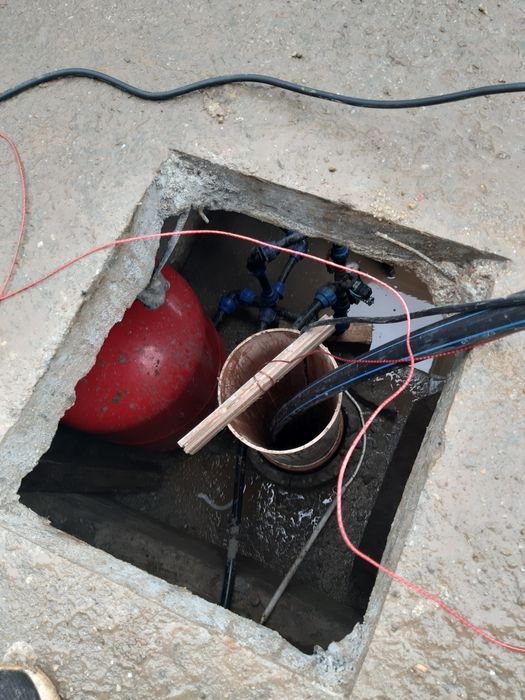 Executam Foraje puturi apa si curatari