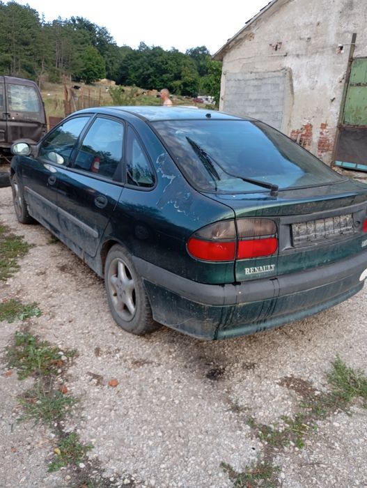 Renault Laguna 1 2.0i 115 - НА ЧАСТИ