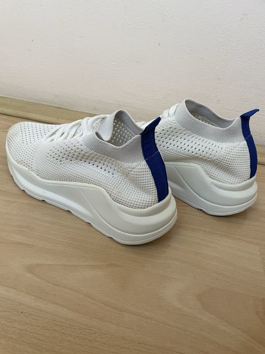 Vand tenisi de panza