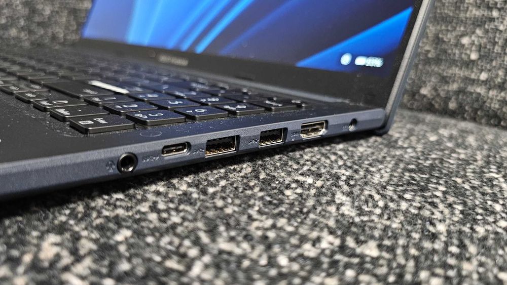 Asus Vivobook i5-13420H | 16GB RAM | 512GB SSD | Garantie Nov 2028