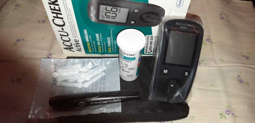 Glucometru Accu-Chek Active pentru diabet