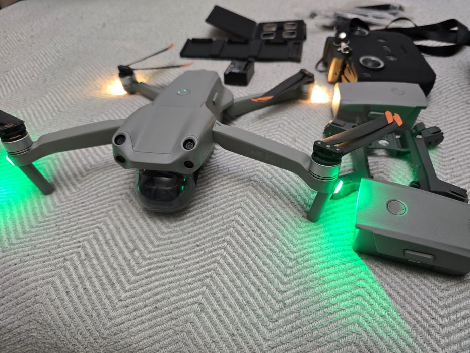 Дрон DJI AIR 2S Combo