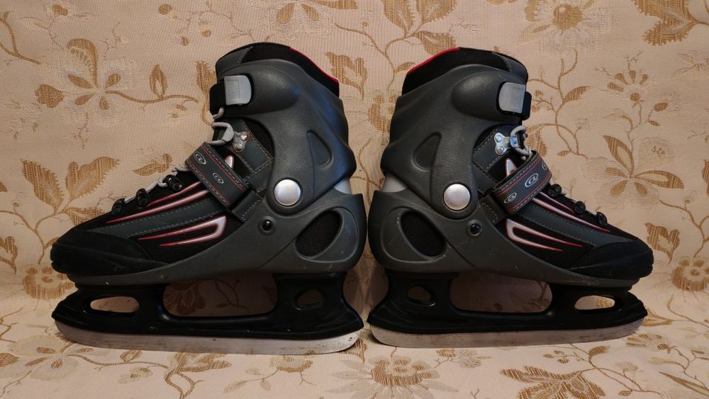 Patine gheata (aces) - mărimea 40
