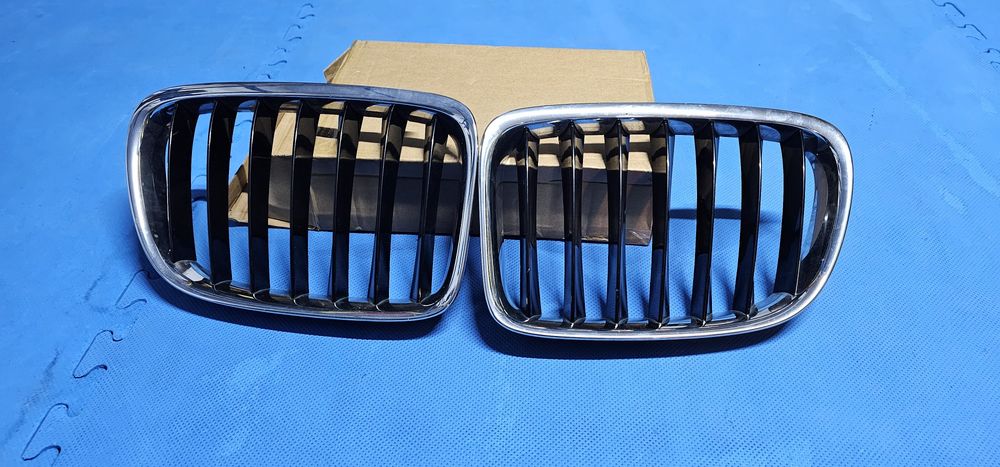 Vand grile nari BMW X1 e84 si BMW X5 F15 originale BMW