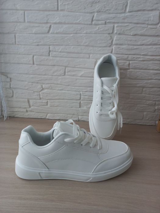 Женские кеды продам