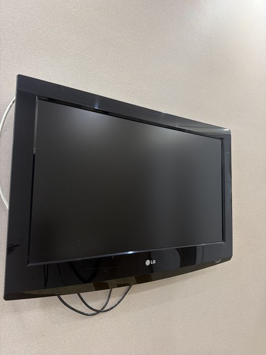 Продам Телевизор LG