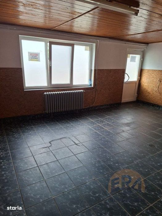 Spatiu comercial cu terasa, zona Oncea