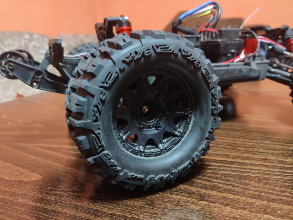 MJX 10208 RC количка с дистанционно