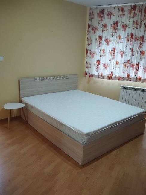 Дава се под наем Двустаен апартамент в Пловдив, Кършияка - 64 кв.м за 383 € - Снимка #3