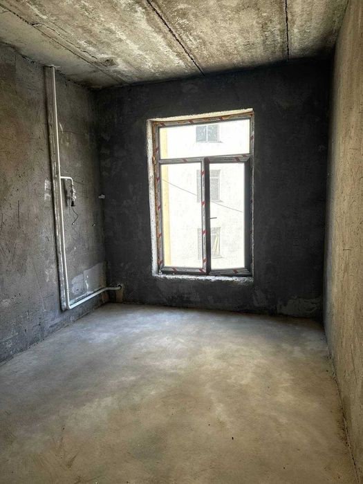 Dom 3 xonali srochna sotiladi