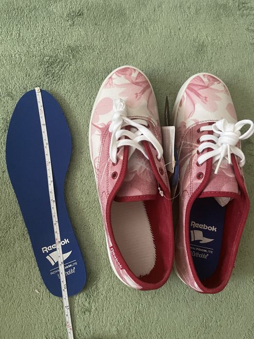 Нови кецове Reebok 40,5-41