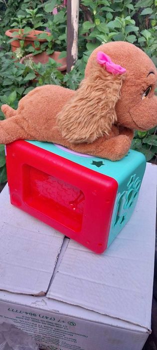 Мягка игрушка интерактивная с домиком