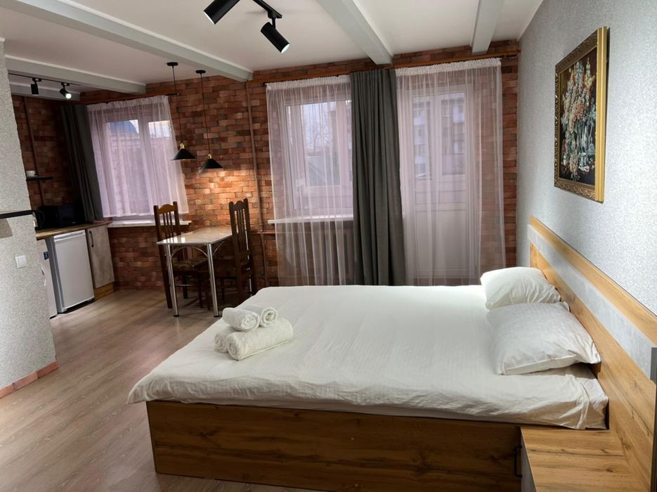 1 ком ком. Центр, маг Спутник, Тайга. 125+