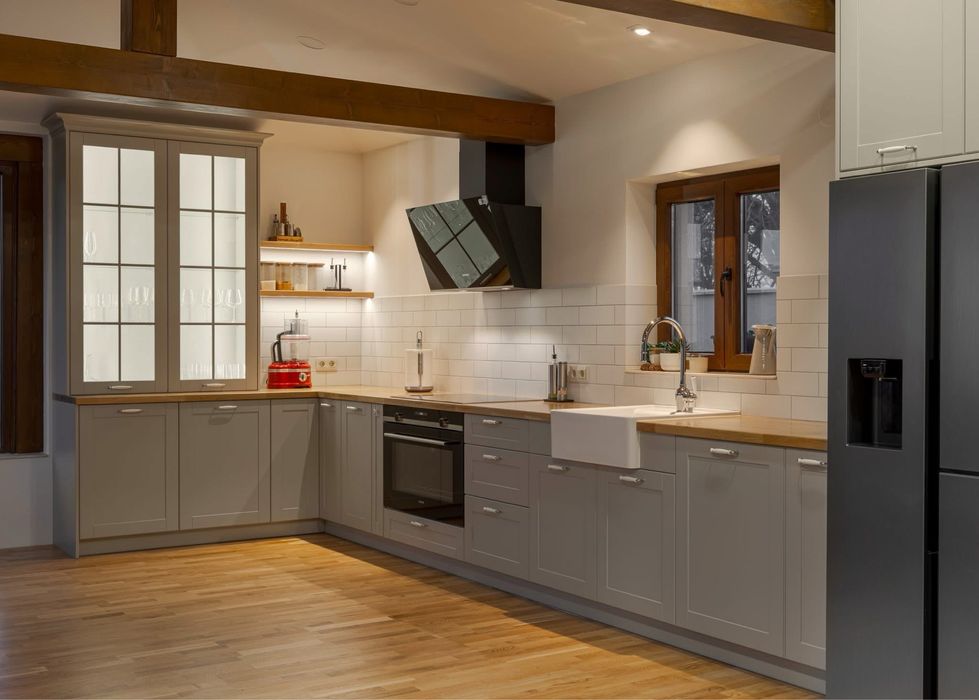 Кухни и мебели по поръчка от боядисан МДФ,МАСИВ,ПДЧ от МЕБЕЛИ РУСЕВ