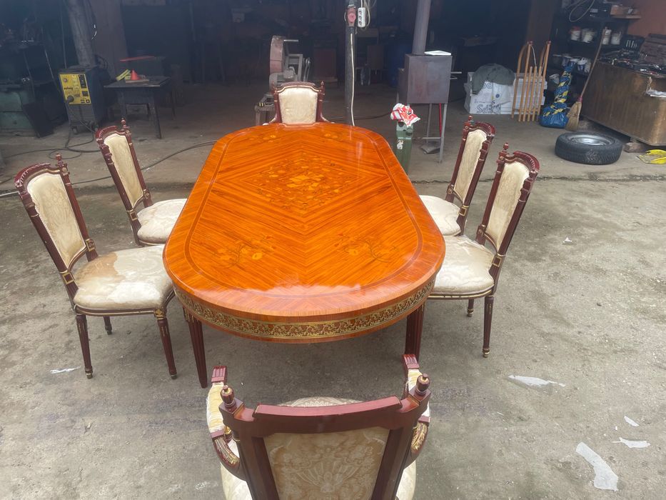 Set masă ovală  si 6 scaune stil Louis XVI