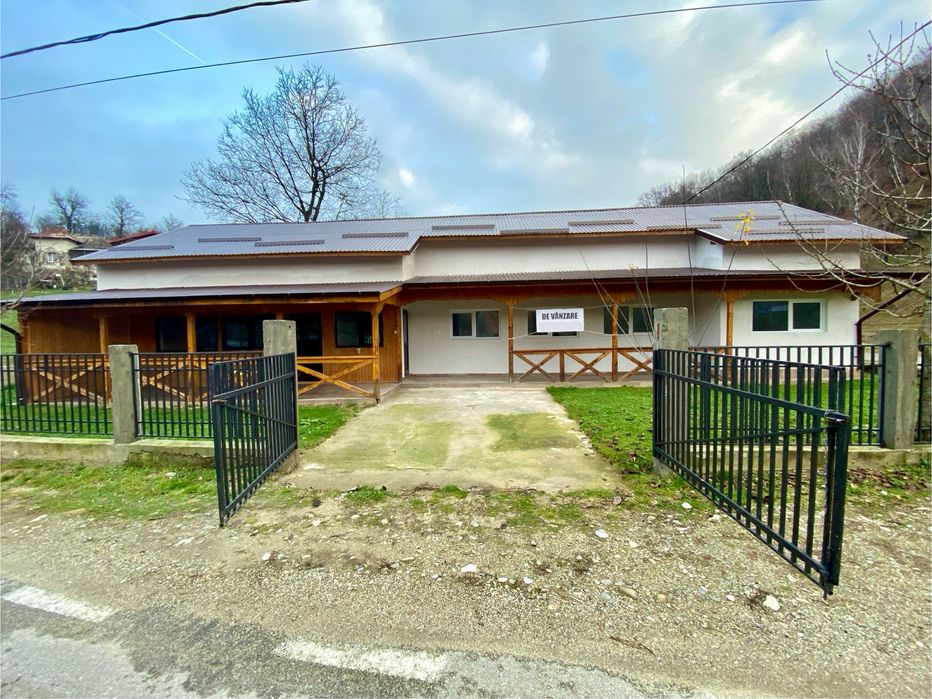 Casa de vanzare în comuna Stoenesti