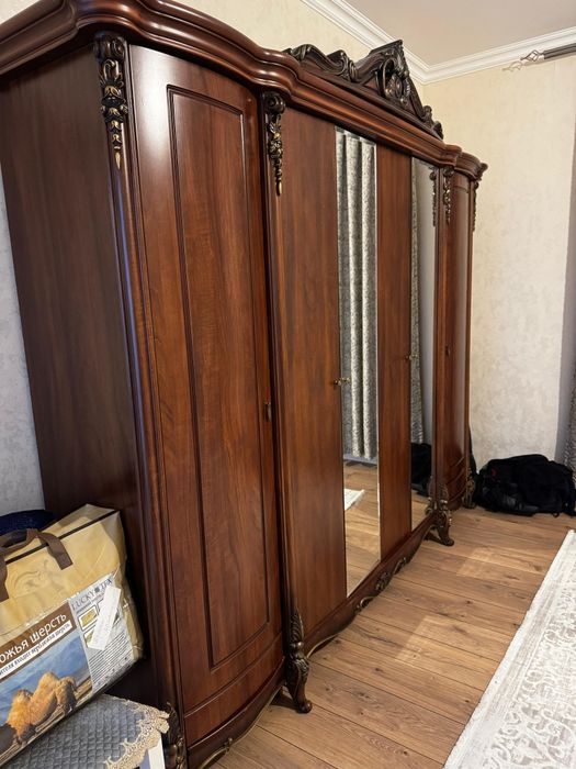 Продам комод и шкаф