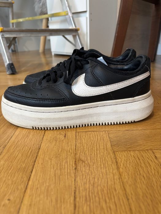 Кожени обувки Nike court vision alta