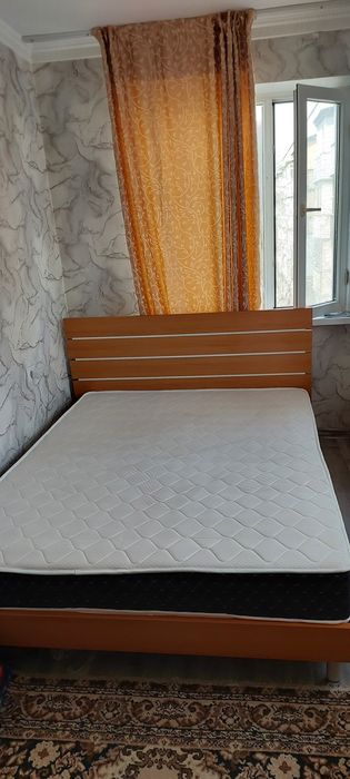 Кровать 180×140, компактный