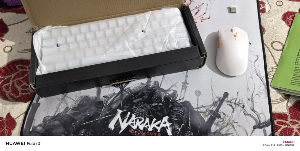 Продаетса Клавиатура Мышка Коврик