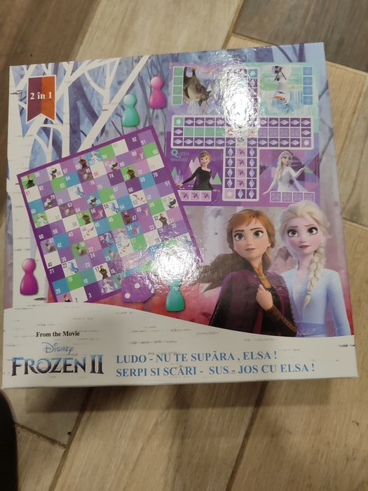 Настолни игри , пъзели , проектор за деца , шевна нашивката на детска