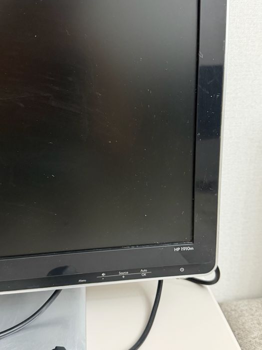 Продам 2 монитора HP