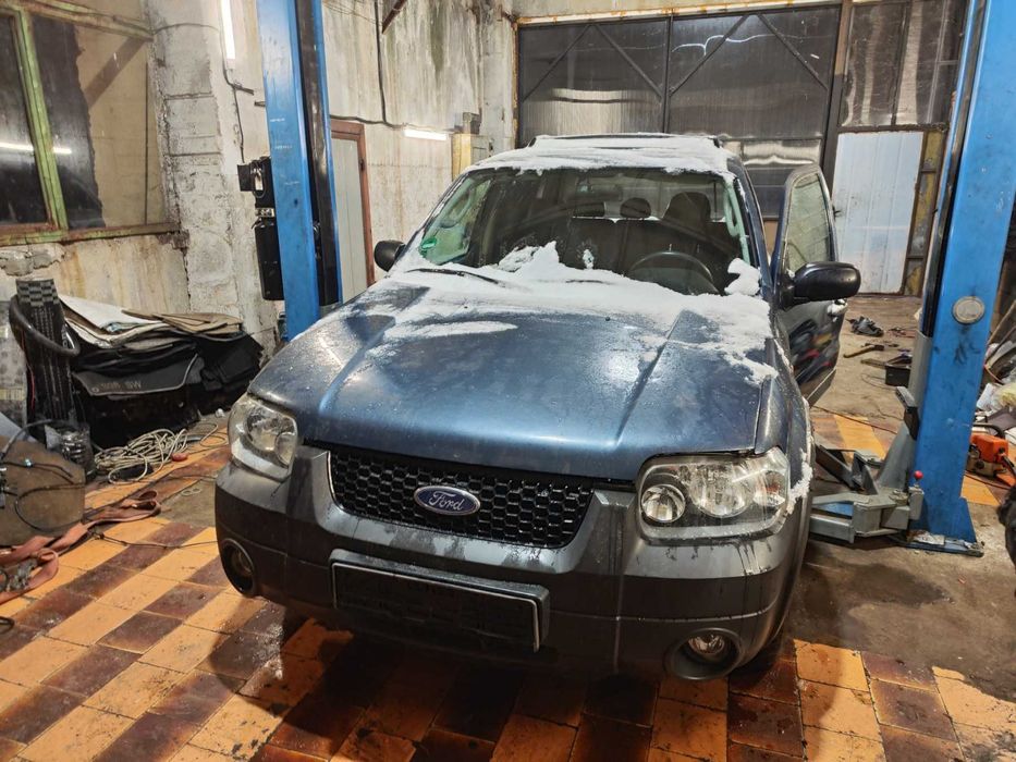 Ford Maverick 2.3 бензин на части