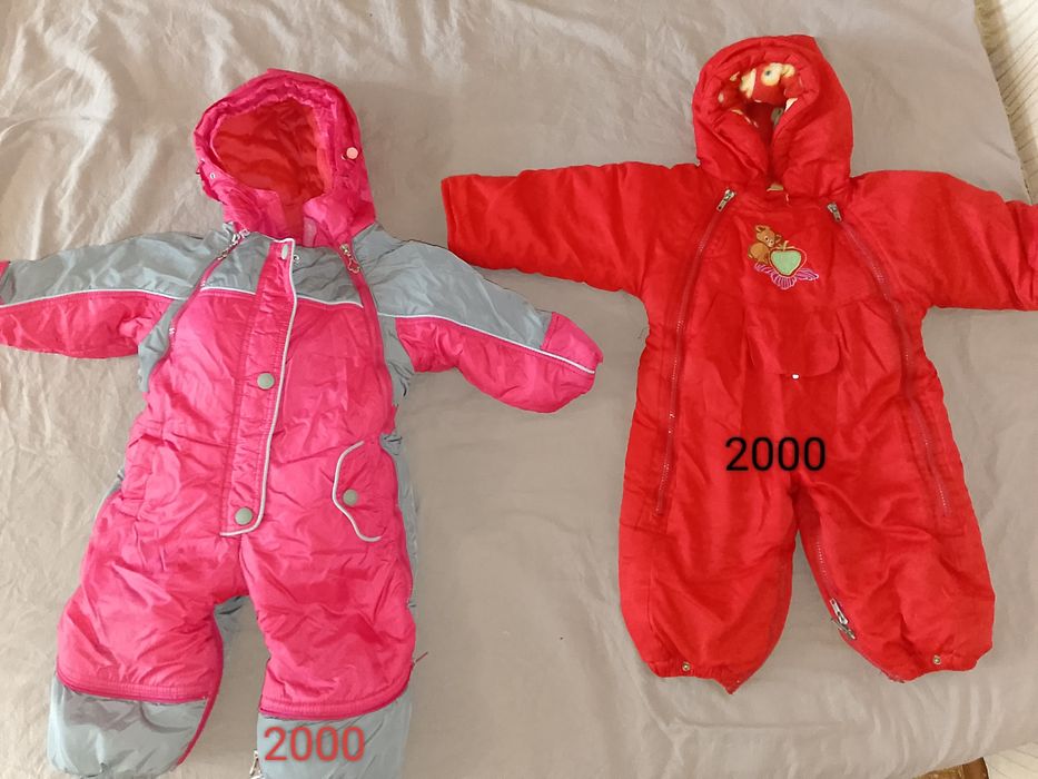 Продам детские комбинезоны