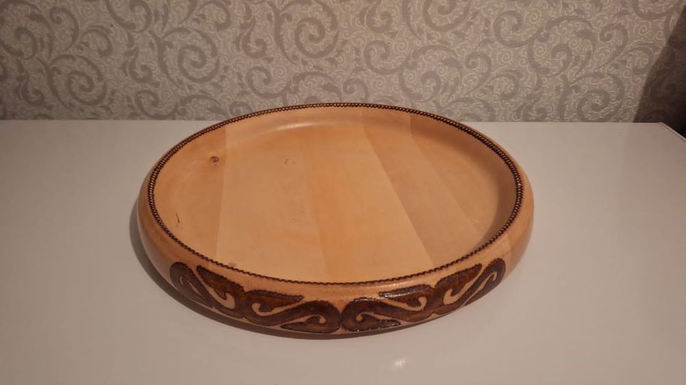 Астаулар , бас табақтар , орешница