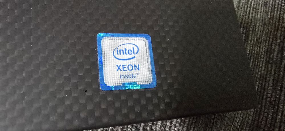 Лаптоп Dell Precision 5530
Висок клас мобилна работна станция,изключит